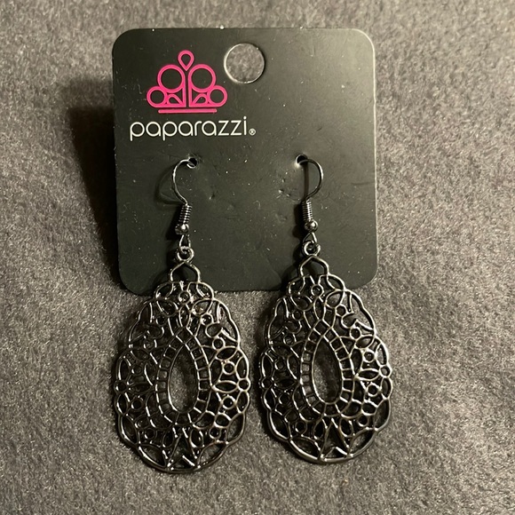 paparazzi earrings 🖤
